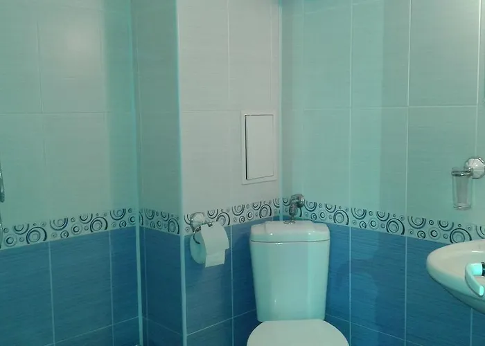 Zora בית הארחה