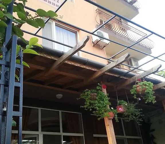 Zora בית הארחה פרימורסקו