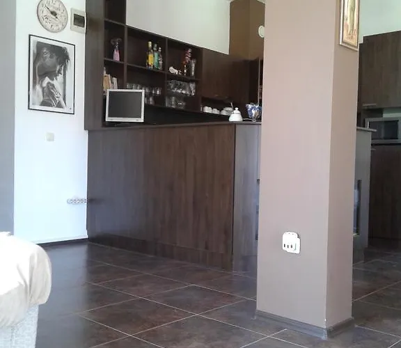 בית הארחה Zora